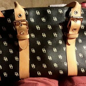 Dooney & Bourke bag
